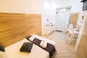 Smart Apartment Filatova 10b