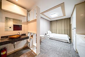 Residence Hotel LINE