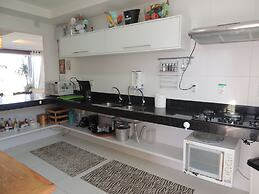 Ótima Casa com Vista para a Praia de Manguinhos