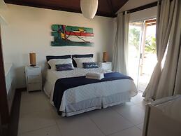 Ótima Casa com Vista para a Praia de Manguinhos