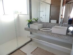 Ótima Casa com Vista para a Praia de Manguinhos