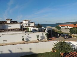 Ótima Casa com Vista para a Praia de Manguinhos