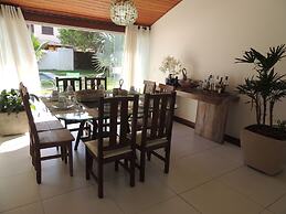 Ótima Casa com Vista para a Praia de Manguinhos