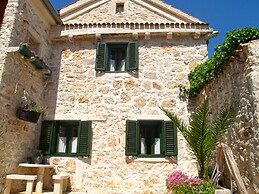 Holiday Villa Blue Tree