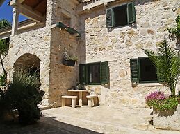 Holiday Villa Blue Tree