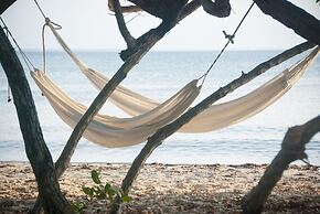 Hotel Playa Manglares Isla Barú