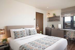 Urban Nest - Suites & Apartments