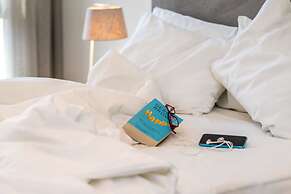 Urban Nest - Suites & Apartments