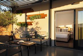 Urban Nest - Suites & Apartments