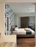 Urban Nest - Suites & Apartments