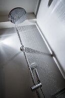 Urban Nest - Suites & Apartments