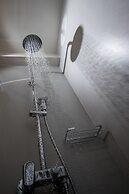 Urban Nest - Suites & Apartments