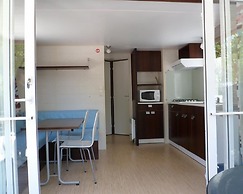 Camping des Rives des Corbieres