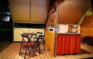 Camping des Rives des Corbieres