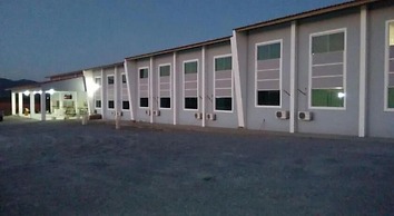 Hotel Village Confort Toritama