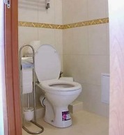 1 Bedroom Apartment Martovicha 3