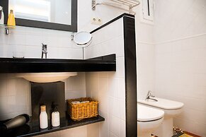 Opening Doors Aribau