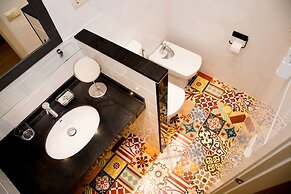 Opening Doors Aribau