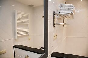 Opening Doors Aribau