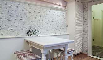 Apartment Horodotska 4