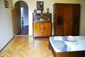 Apartment Svobody 10