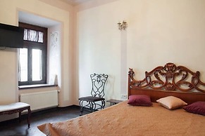 Apartment Virmenska 14
