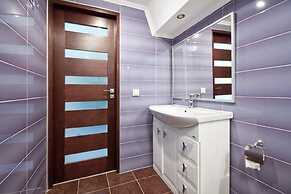 Apartment Krakivska 14