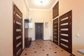 Apartment Krakivska 14