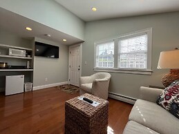 Beach Breeze Inn