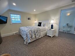 Beach Breeze Inn