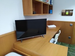 Private Rooms - Fira 2