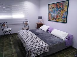 Private Rooms - Fira 2
