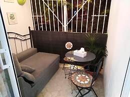 Private Rooms - Fira 2