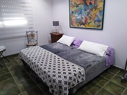 Private Rooms - Fira 2