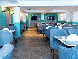 Panorama Ramsis Hotel & Cafe