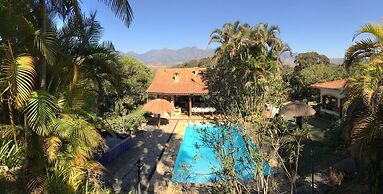 Suites em Meio a Mata Atlantica