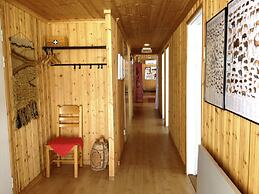 Stora Björnstugan in Laisvallby