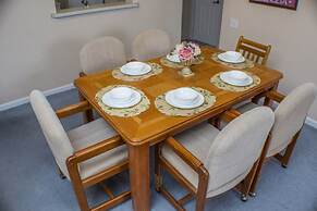 Windsor Palms 8102 - 104