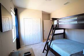 Golden Palms Vacation Resort 24444