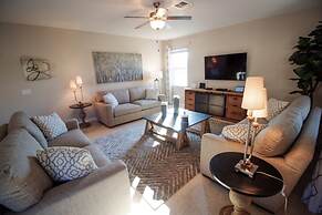 Golden Palms Vacation Resort 24444