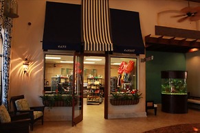 Paradise Palms 8970 Coco