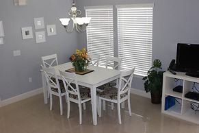 Lucaya Village 2950 - 104