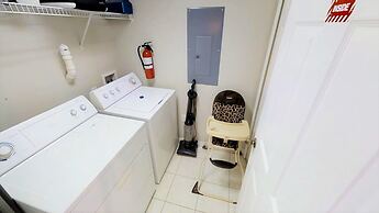 Emerald Island Resort 8523