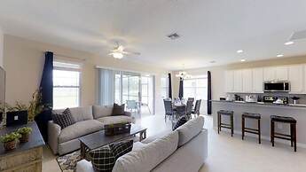 Golden Palms Vacation Resort 4449