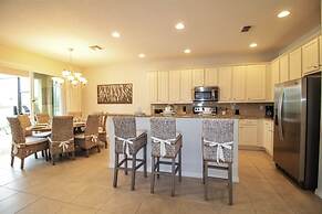 Golden Palms Vacation Resort 2582