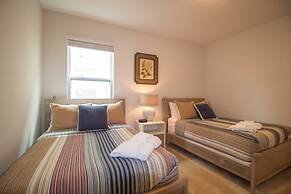 Golden Palms Vacation Resort 2582