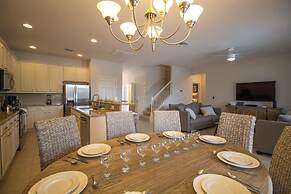 Golden Palms Vacation Resort 2582