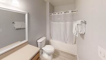 Runaway Beach 3002 B22.202