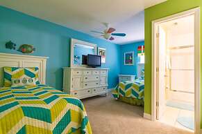 Formosa Gardens 2705