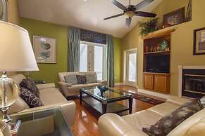 Formosa Gardens 2705